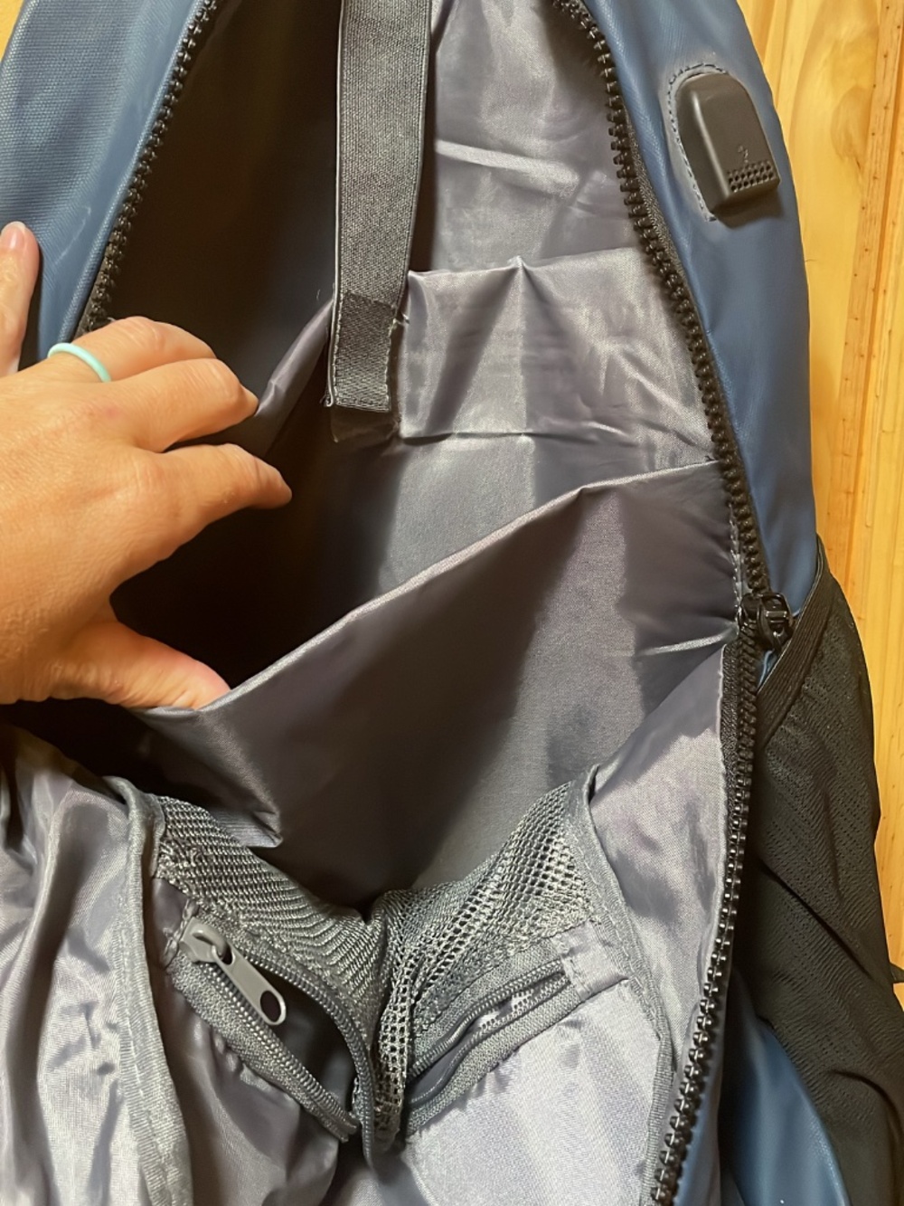 Laptop backpack - Picture 2 of 2